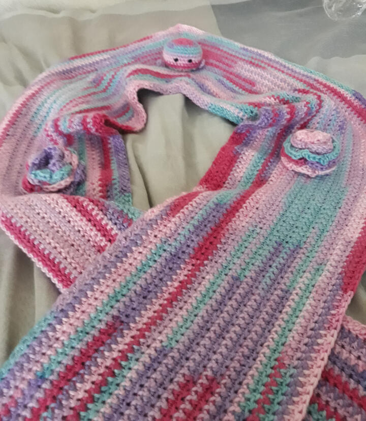 arcylic v-scarf